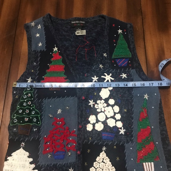 Vintage Christmas Sweater Vest Cardigan with Stitched Christmas Tree Des… - Picture 3 of 5